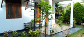 Villa Tharu Hikkaduwa